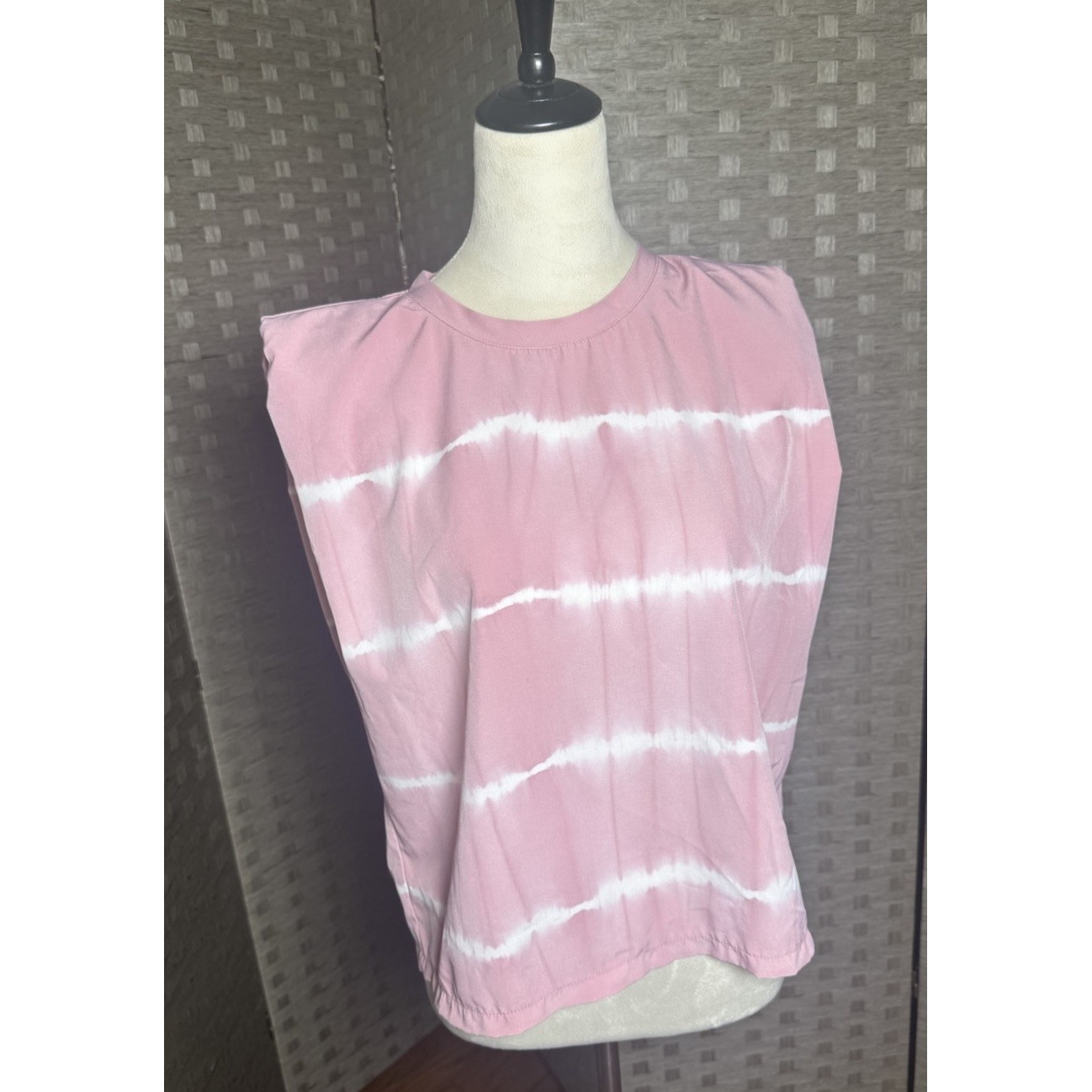 She + Sky Top Blouse Tie Dye Small Pink Sleeveless Shirt Boutique
